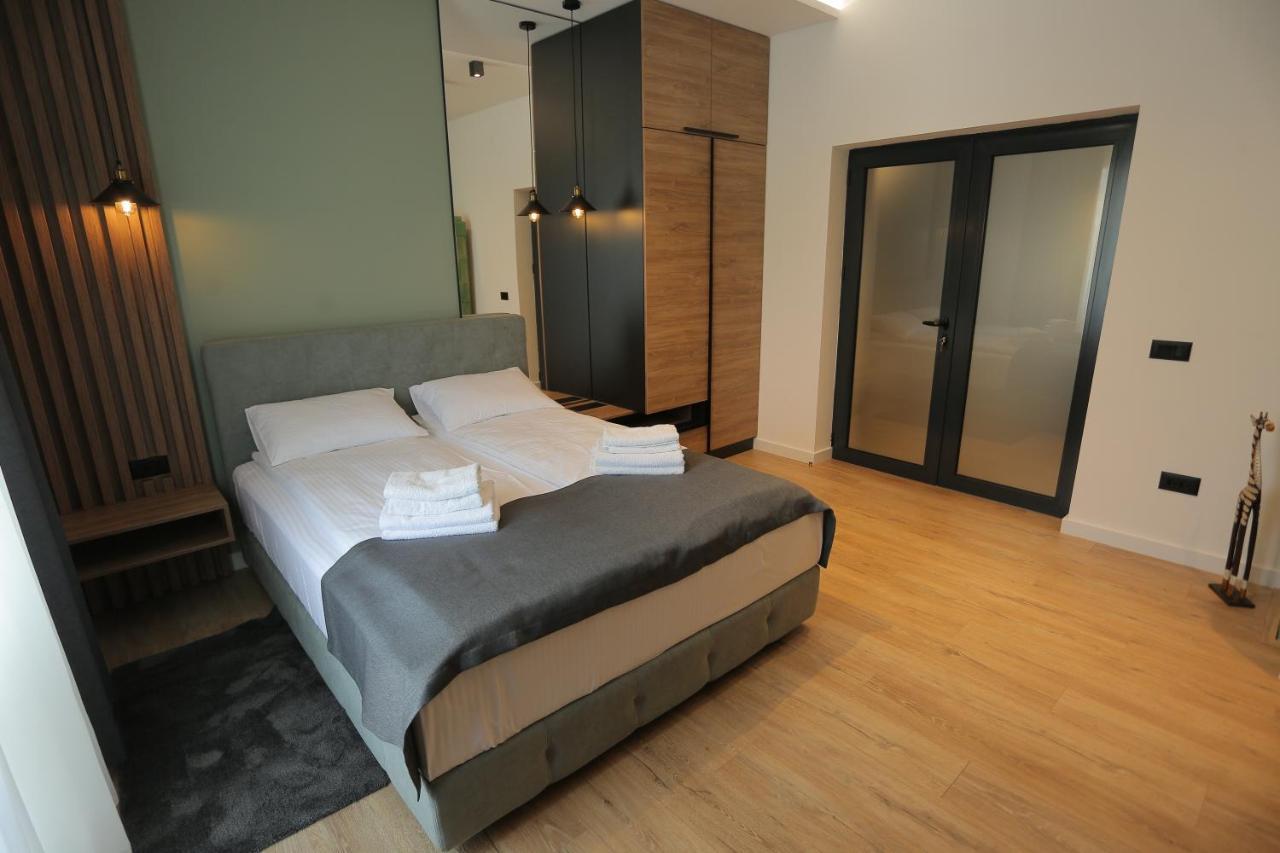 Bonanza Apartments Ni Екстериор снимка