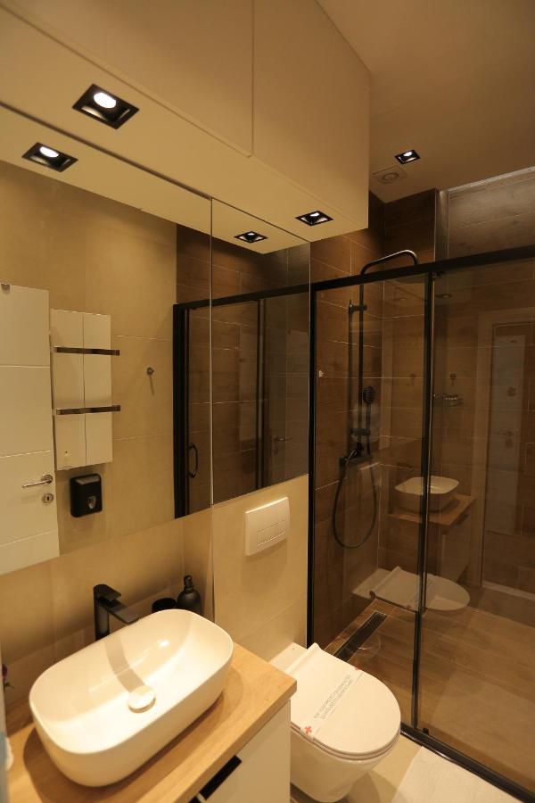 Bonanza Apartments Ni Екстериор снимка