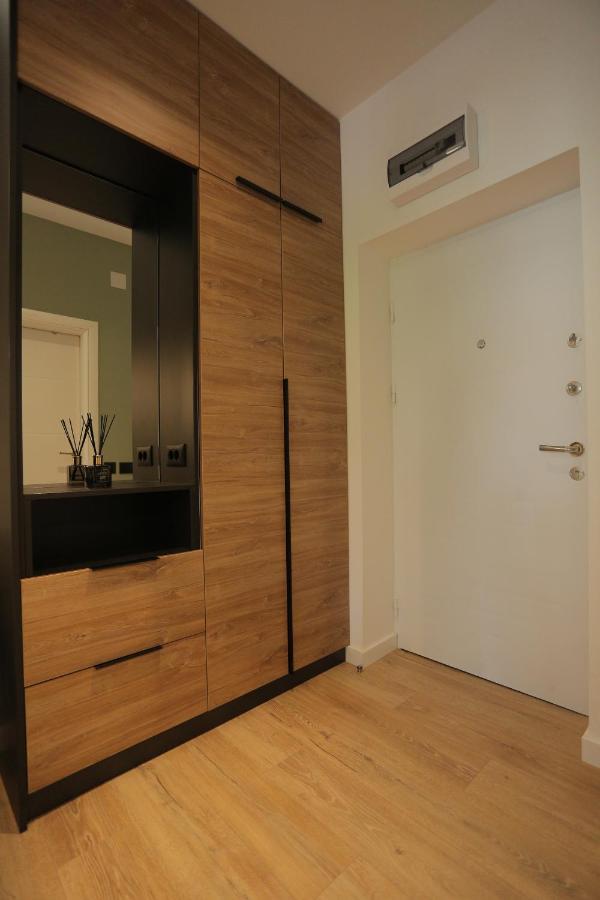 Bonanza Apartments Ni Екстериор снимка